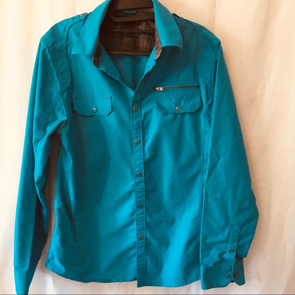 Guess turquoise button down shirt (M)
